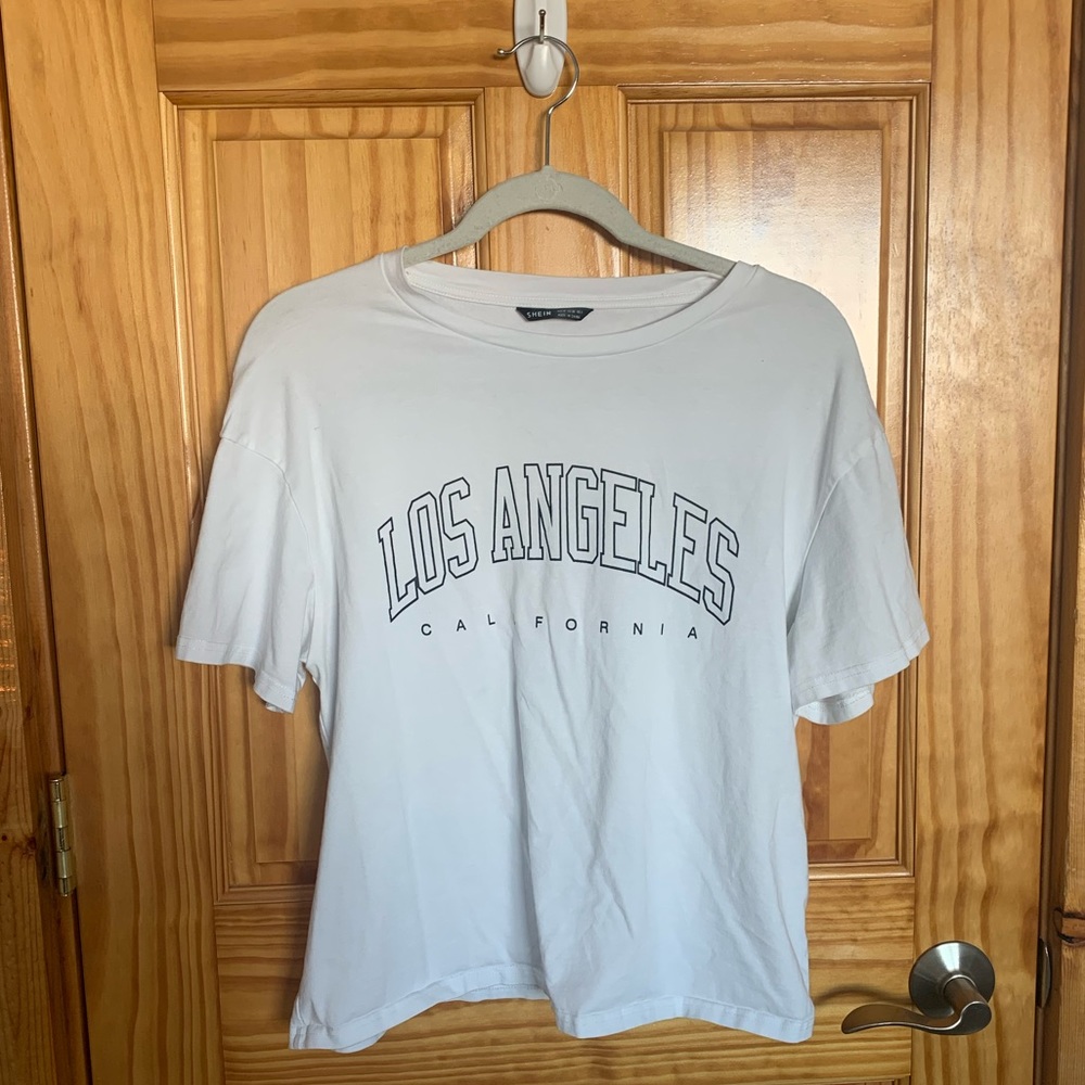 Los Angeles lettering tee! Women’s size medium!
